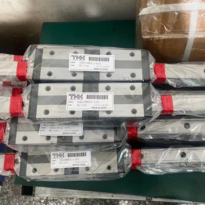 The radial SSR linear guide slider has a compact structure, high dust resistance and automatic centering ability
