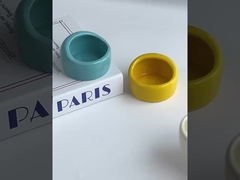 Un bol simple pour animaux de compagnie, un bol d'eau en céramique, un bol pour hamster, une boîte anti-éclaboussures